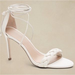 Banana Republic STUNNING Treccia Leather Heels in Bone